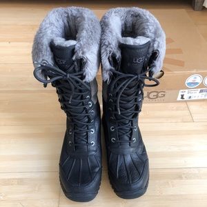 UGG Adirondack Tall winter/snow boots in Black
